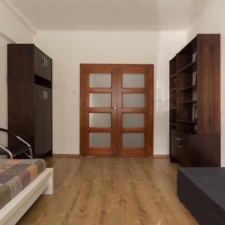 Apartment Anna Bratislava Bagian luar foto