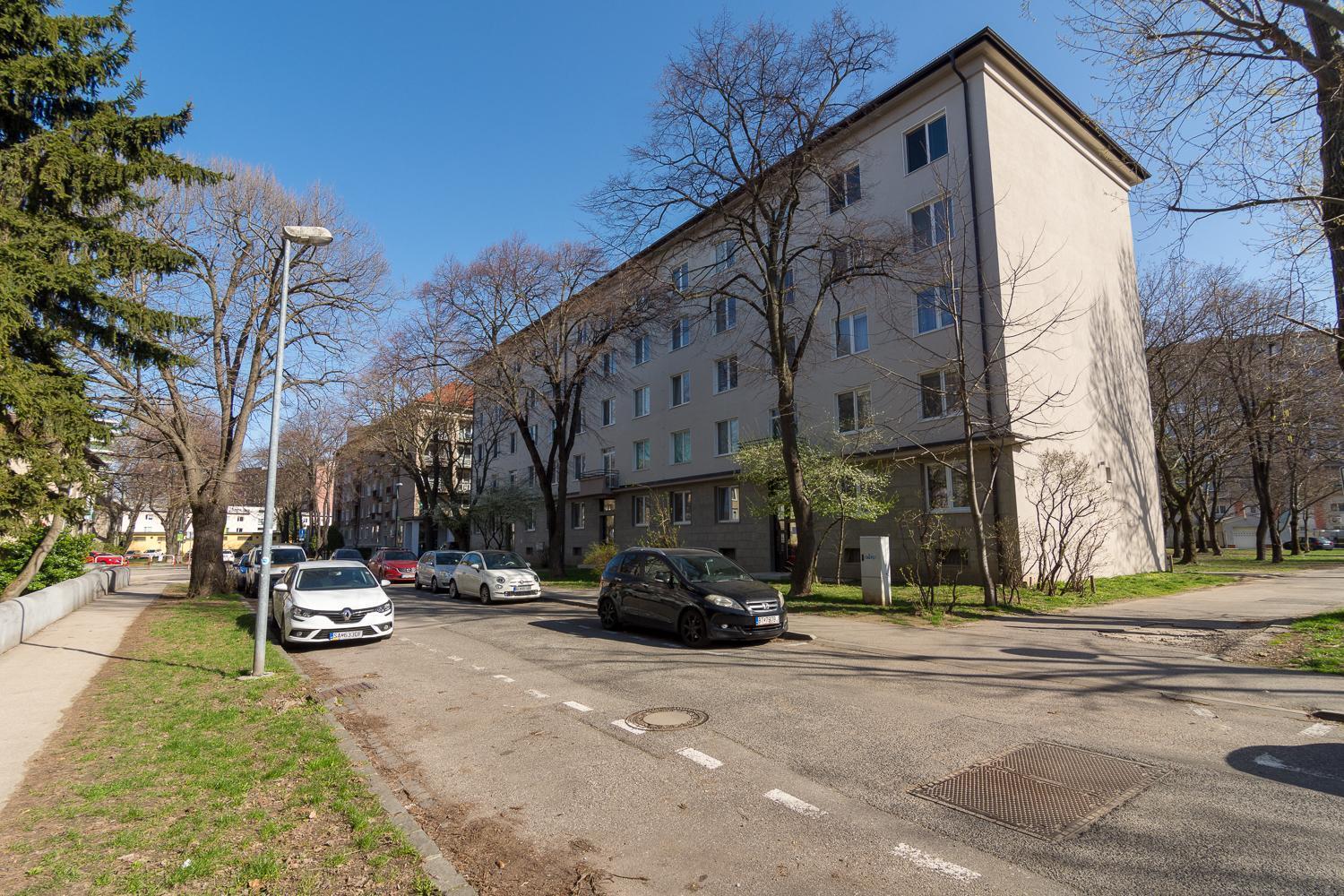 Apartment Anna Bratislava Bagian luar foto